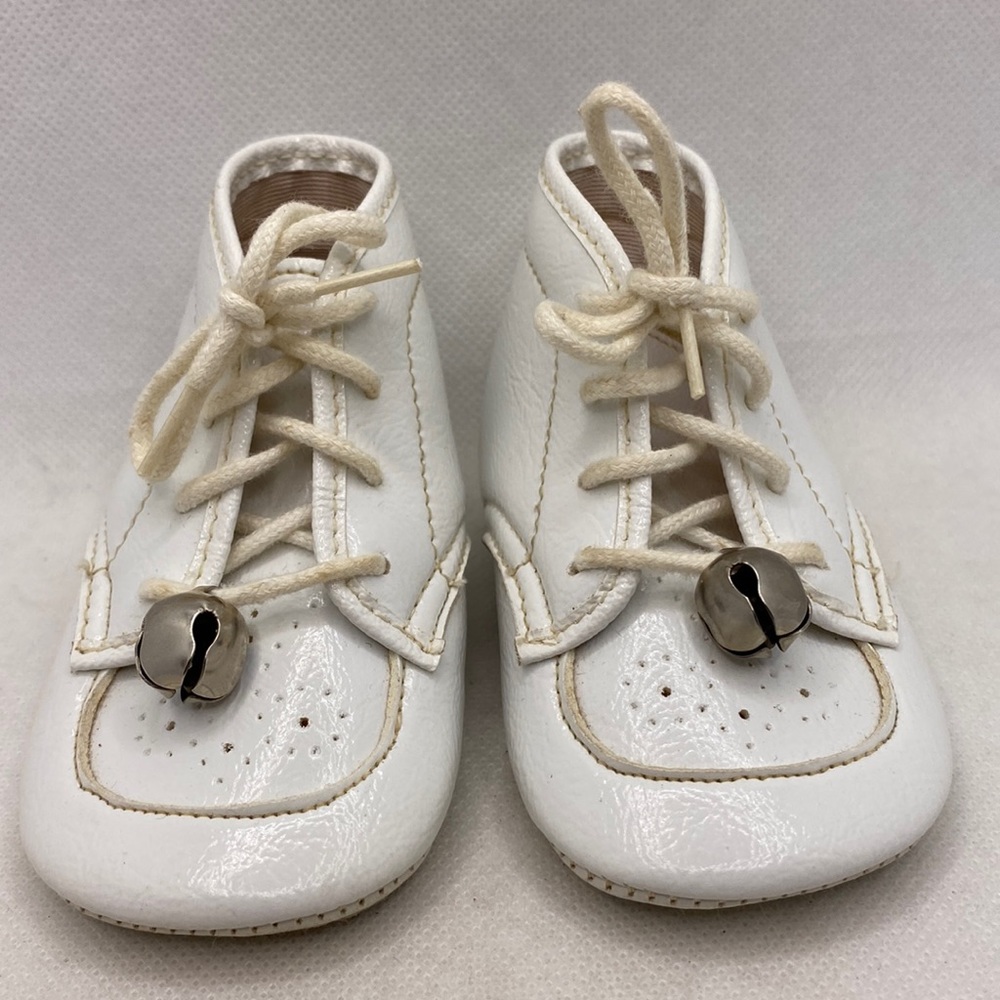 Vintage Fabien Canada White Lace Up Baby Shoes with Bells Size 0